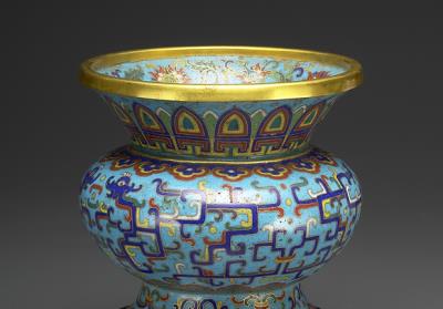 图片[2]-Copper spittoon with cloisonne enamel decor, Qing dynasty, Qianlong reign (1736-1795)-China Archive